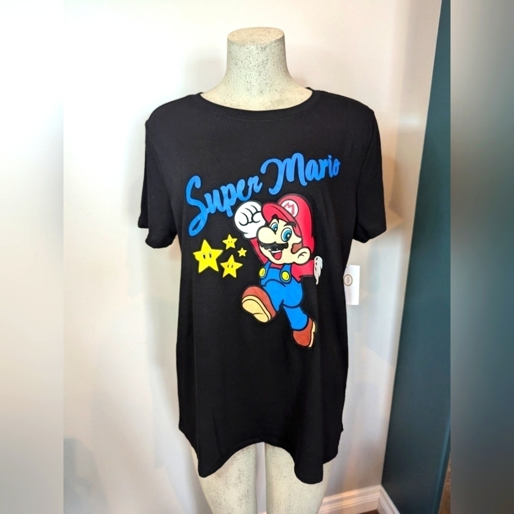Torrid Super Mario Classic Fit Crew Tee Shirt Black With Mario  Size 0x L/XL